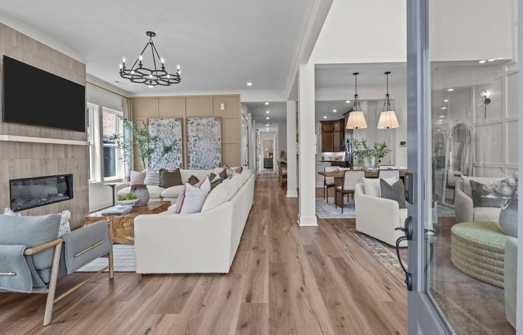 Open living and dining space finished with trim and mouldings by Heavin Trim Carpenters